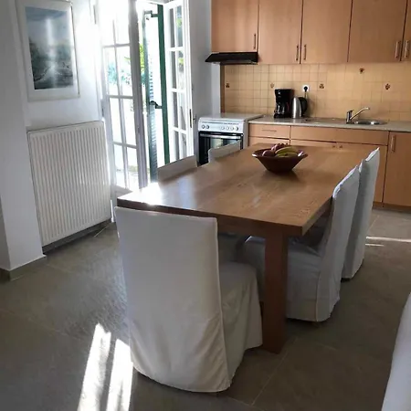 Retreats Apartment Kavos